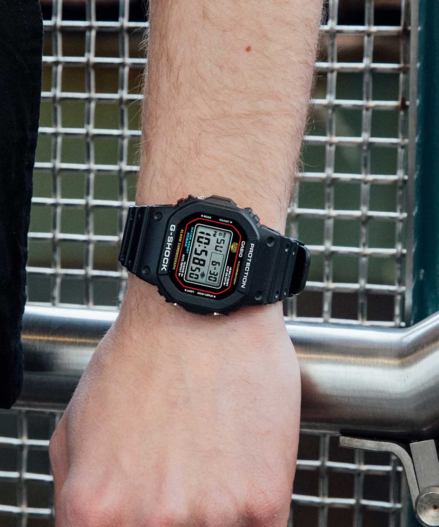 ساعت مچی مردانه کاسیو، زیرمجموعه G-Shock، کد DW-5600RL-1DR