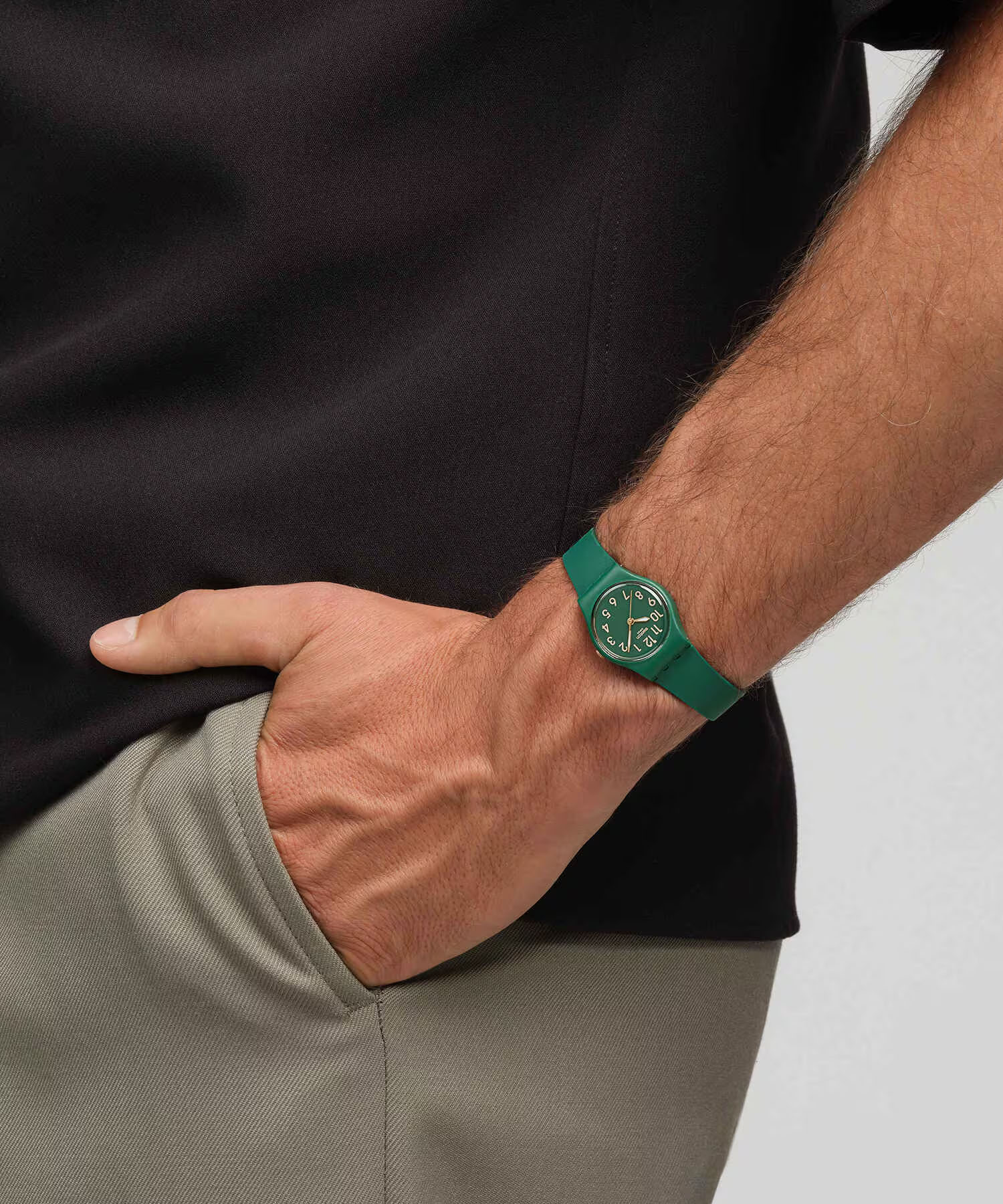 ساعت مچی زنانه سواچ, کد LG130