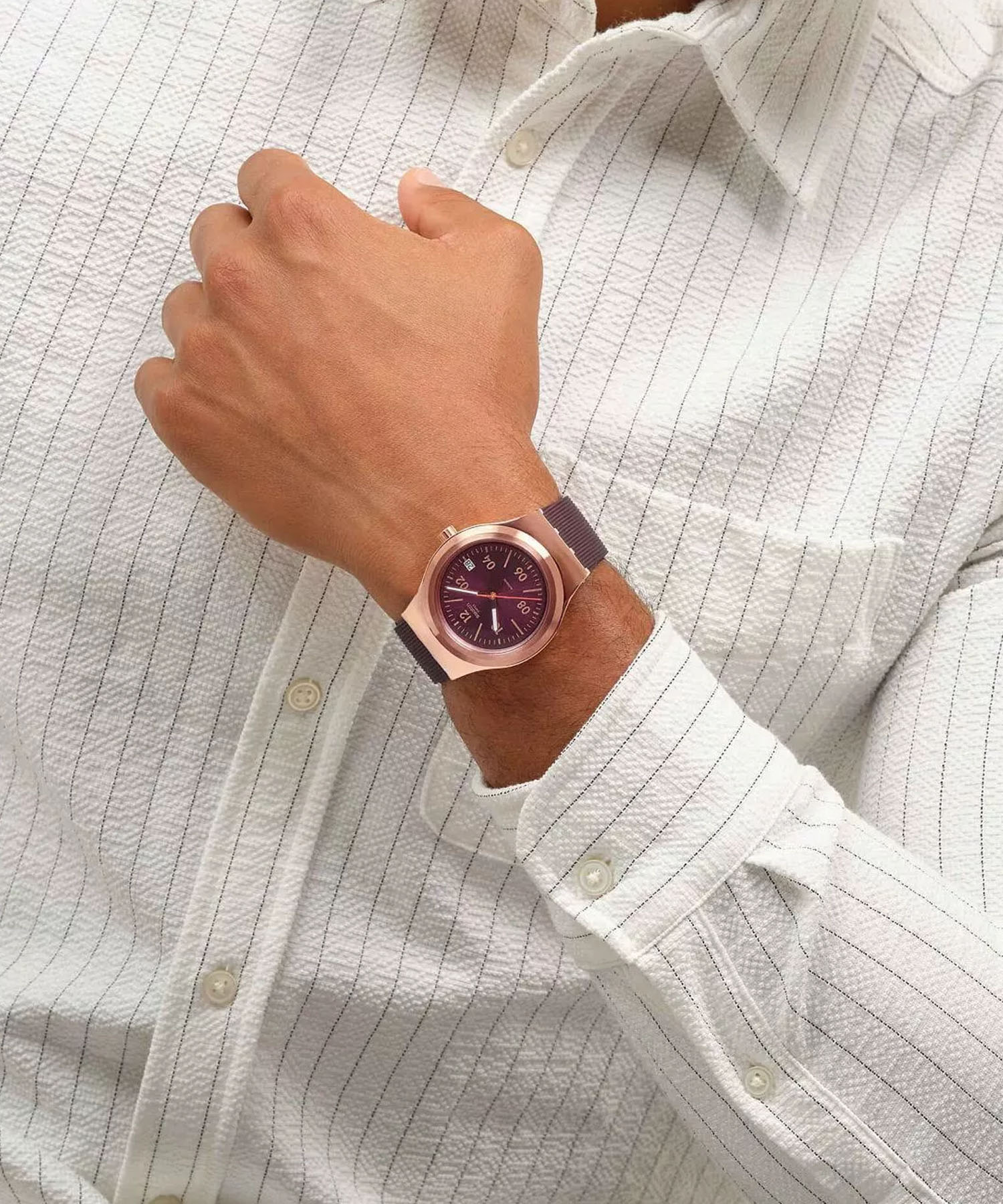 ساعت مچی مردانه سواچ, کد YIG401