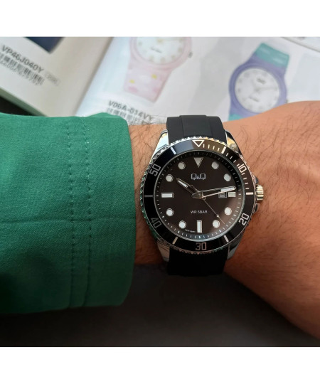 ساعت مچی مردانه کیو اند کیو، کد A41A-004PY