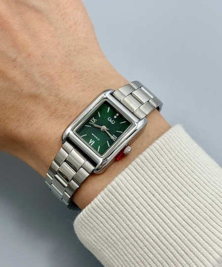 ساعت مچی زنانه کیو اند کیو، کد C69A-003PY