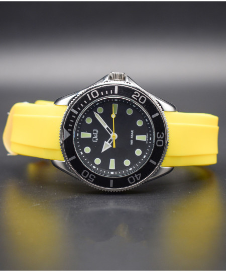 ساعت مچی مردانه کیو اند کیو، کد C72A-009PY