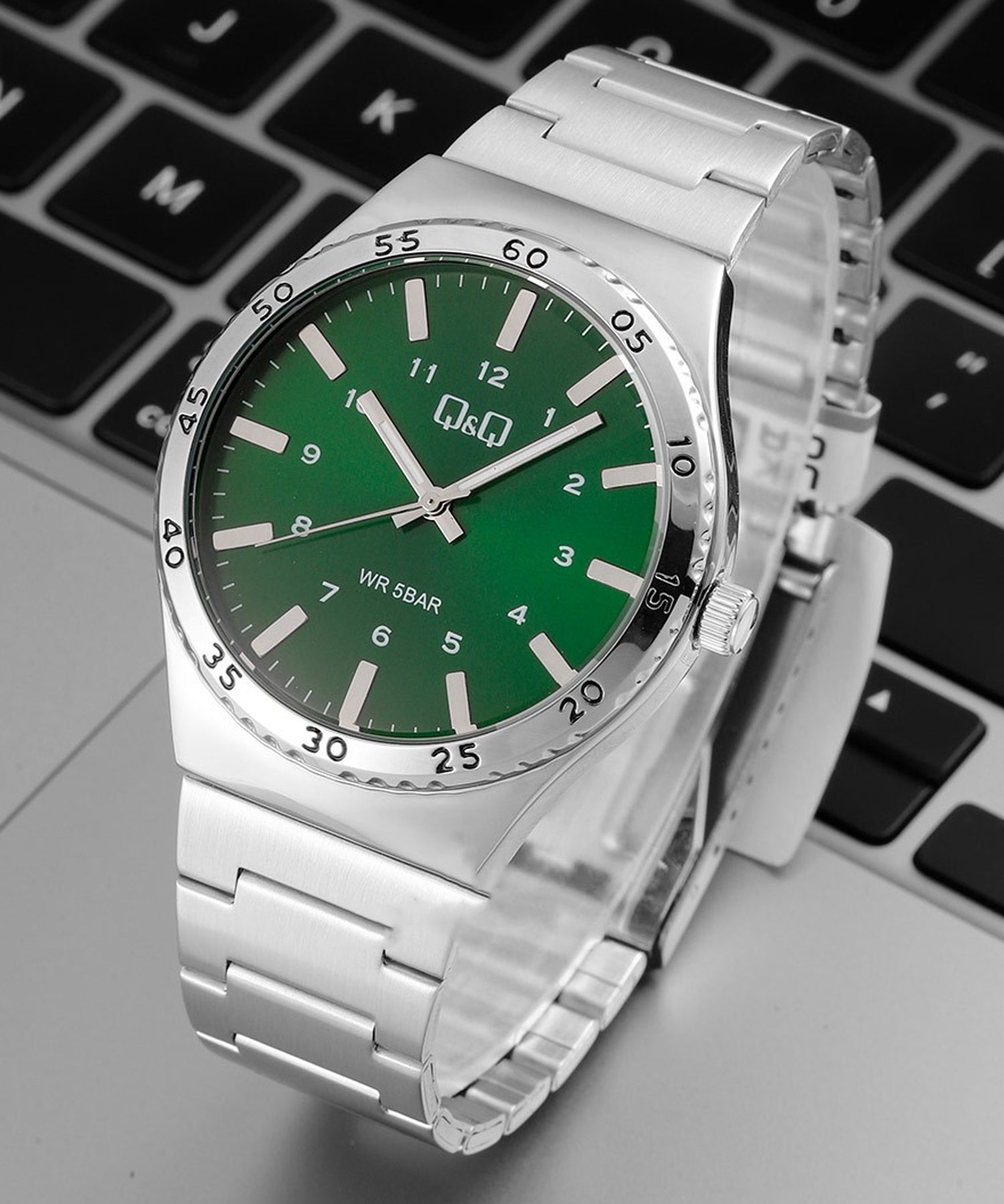 ساعت مچی مردانه کیو اند کیو، کد Q70B-004PY