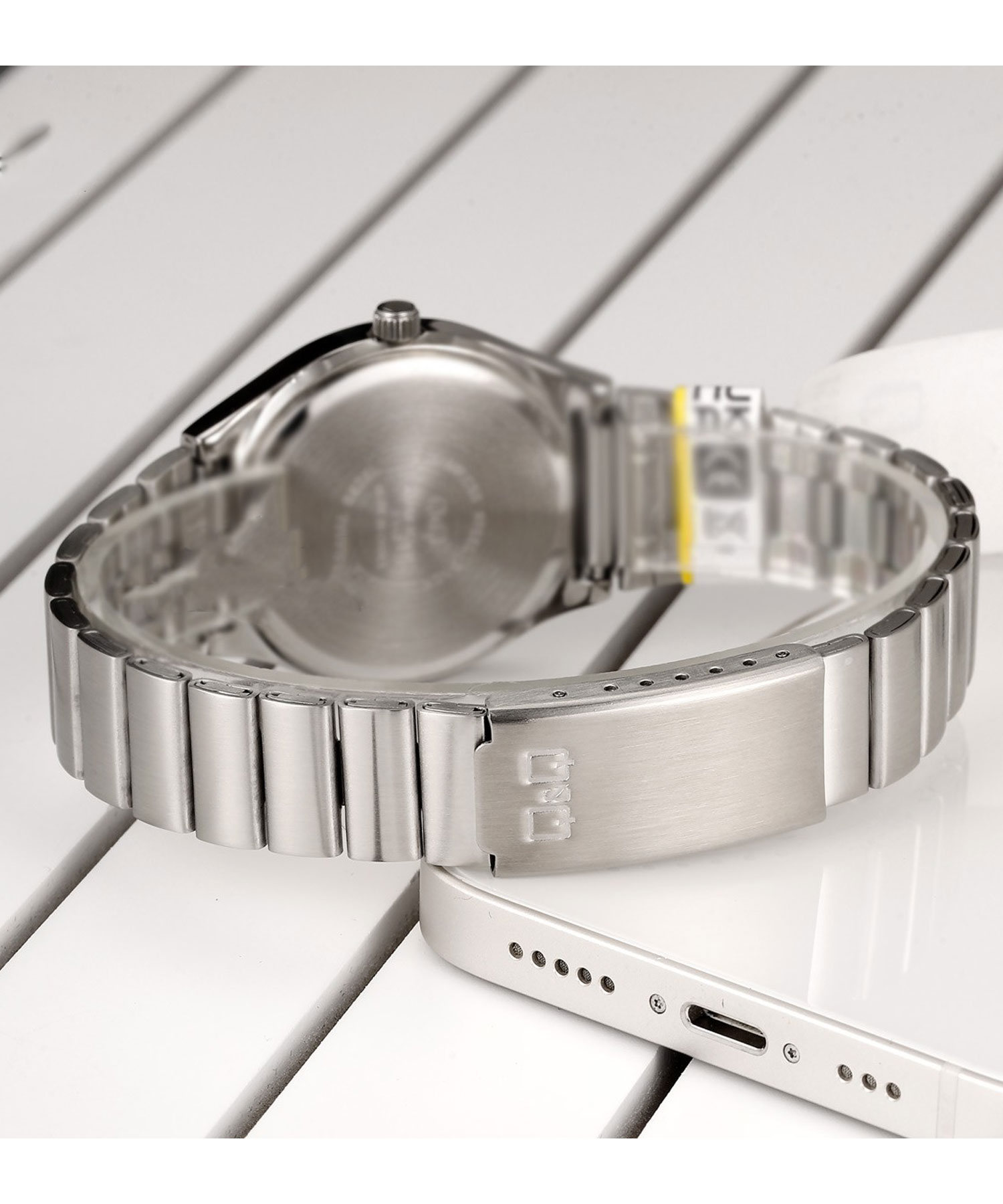 ساعت مچی زنانه کیو اند کیو، کد Q72B-001PY