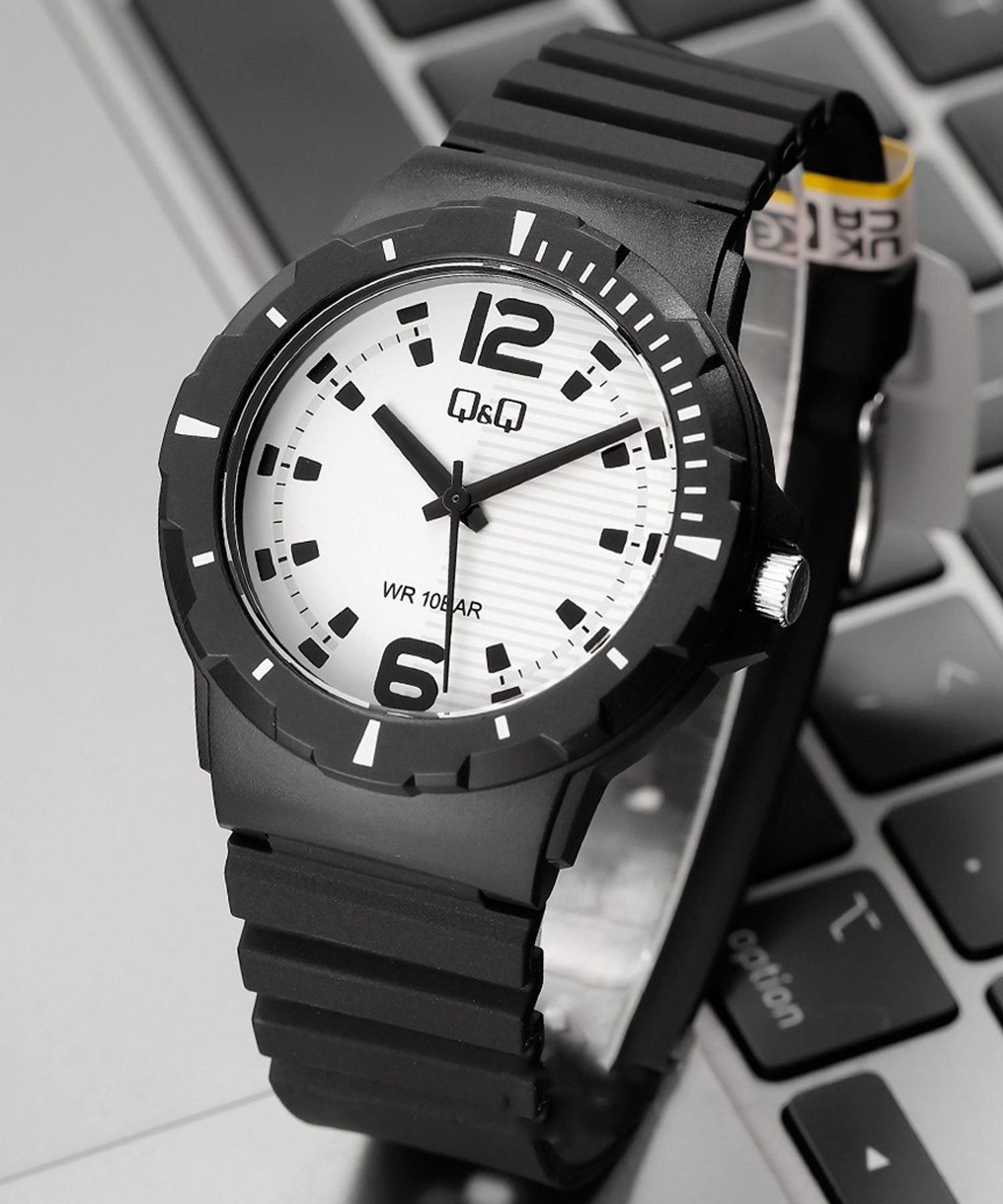 ساعت مچی مردانه کیو اند کیو، کد V02A-005VY