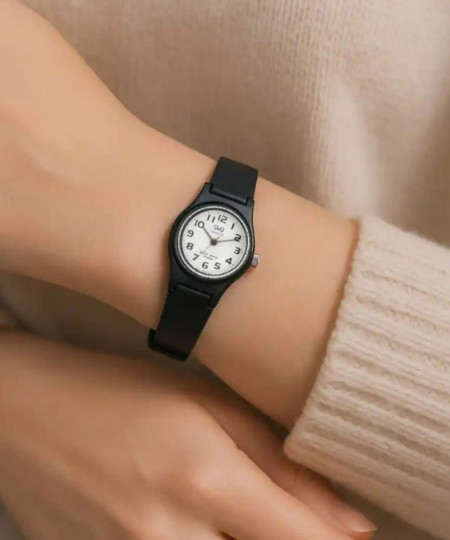 ساعت مچی زنانه کیو اند کیو، کد VP47J005Y