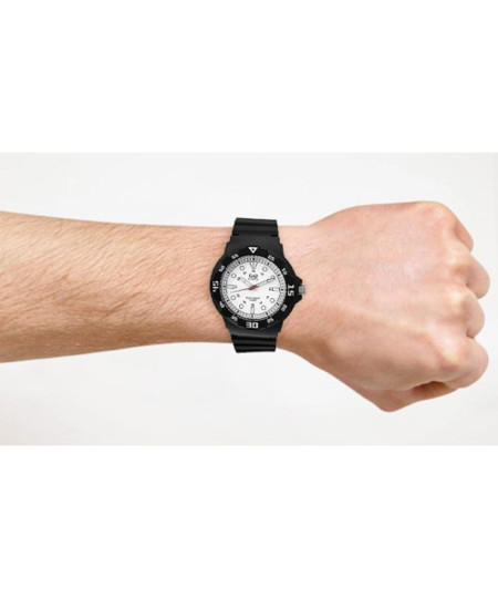 ساعت مچی مردانه کیو اند کیو، کد VR18J004Y