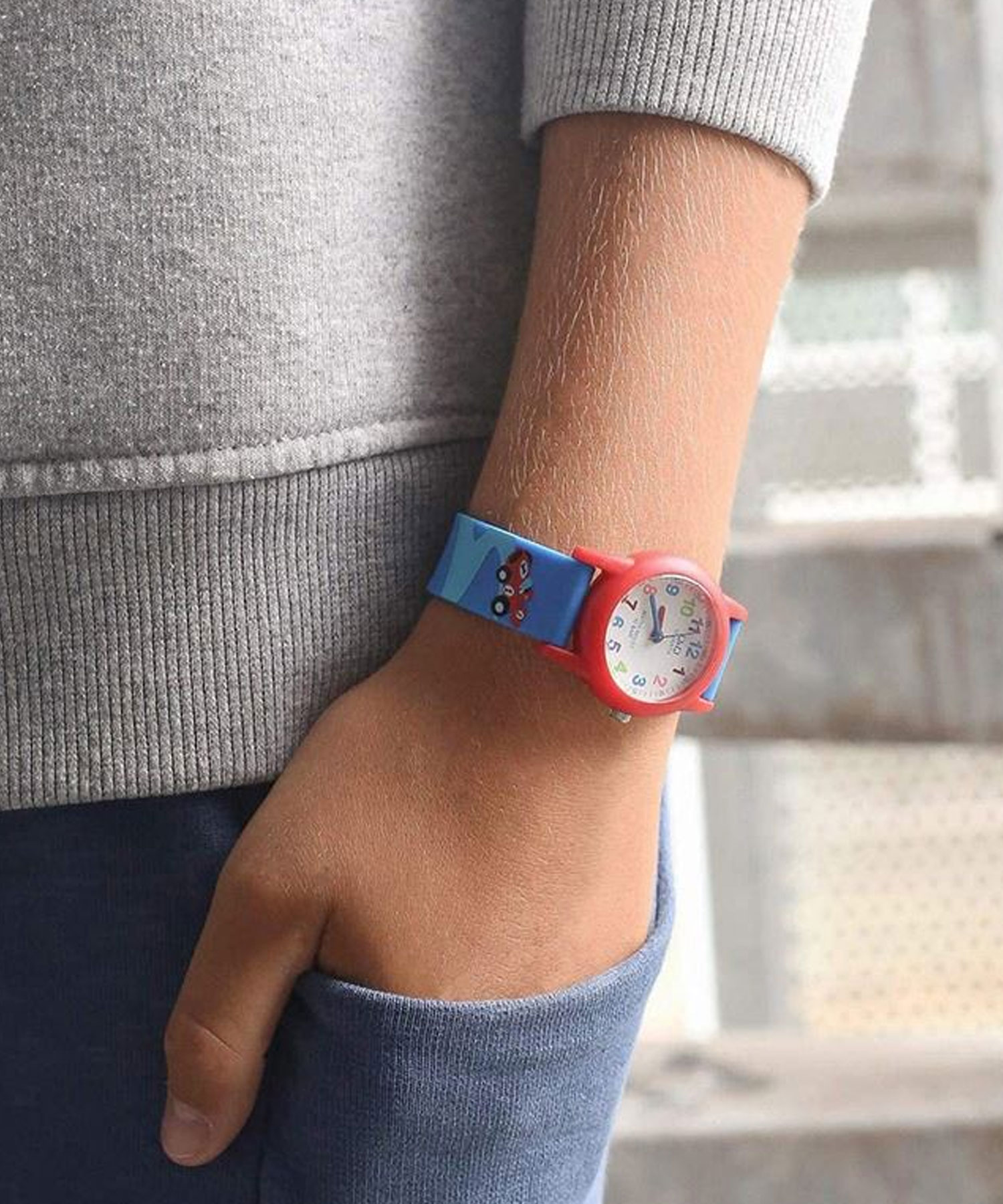 ساعت مچی بچگانه کیو اند کیو، کد VR99J004Y