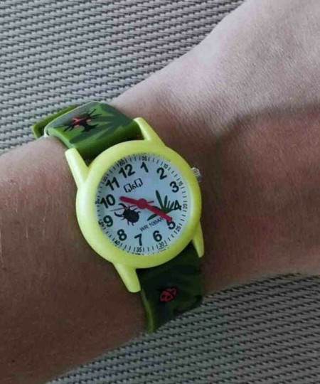 ساعت مچی بچگانه کیو اند کیو، کد VR99J016Y