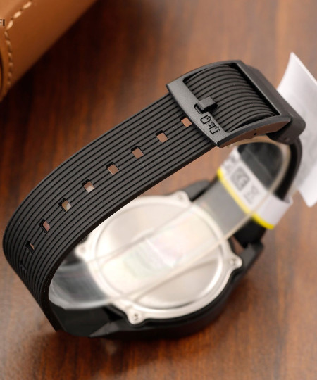 ساعت مچی مردانه کیو اند کیو، کد VS12J005Y