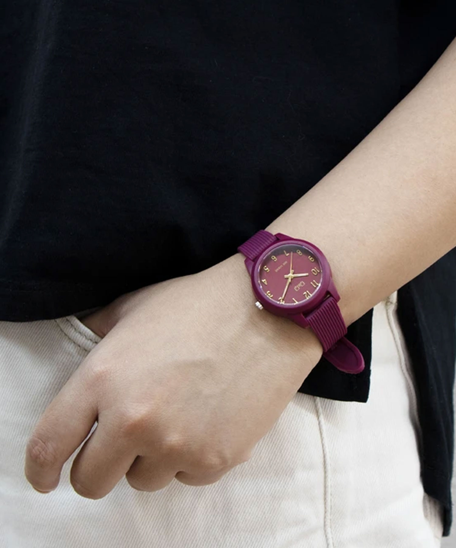 ساعت مچی زنانه کیو اند کیو، کد VS13J007Y