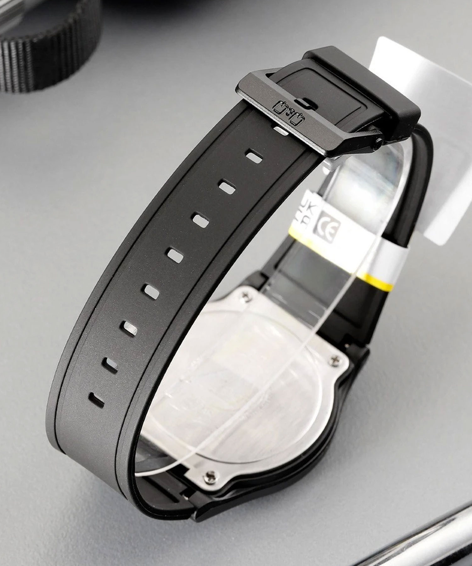 ساعت مچی مردانه کیو اند کیو، کد VS42J001Y