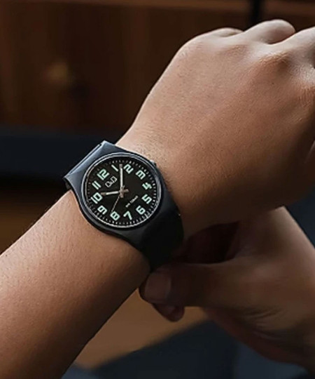 ساعت مچی مردانه کیو اند کیو، کد VS42J002Y