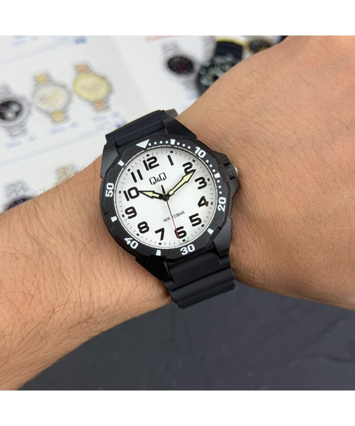 ساعت مچی مردانه کیو اند کیو، کد VS44J001Y