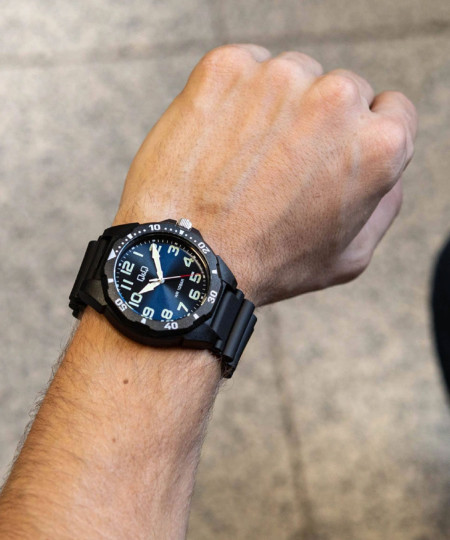 ساعت مچی مردانه کیو اند کیو، کد VS44J004Y