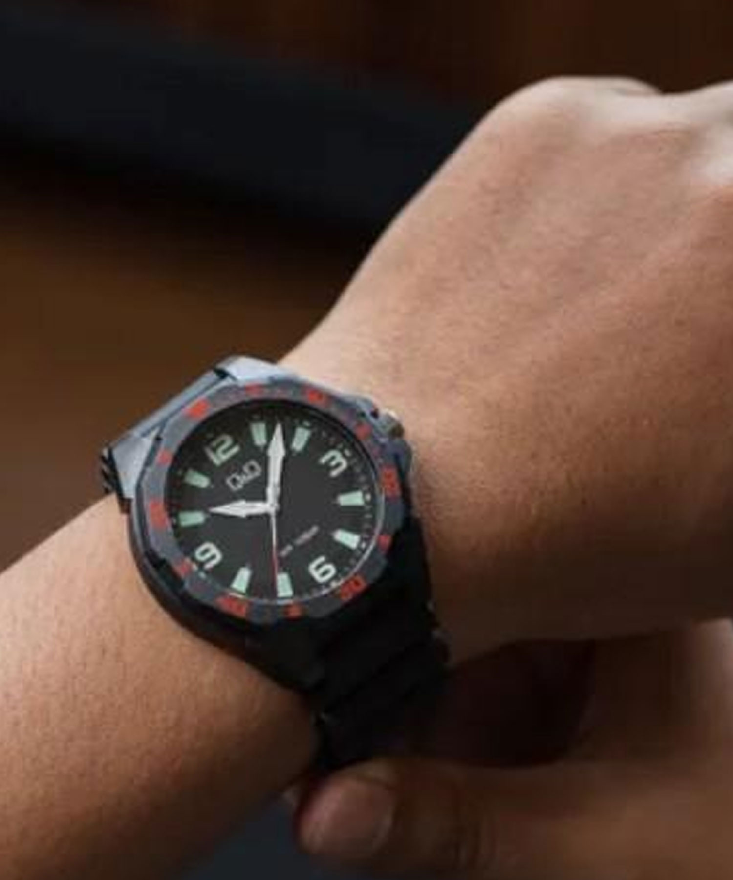 ساعت مچی مردانه کیو اند کیو، کد VS44J006Y