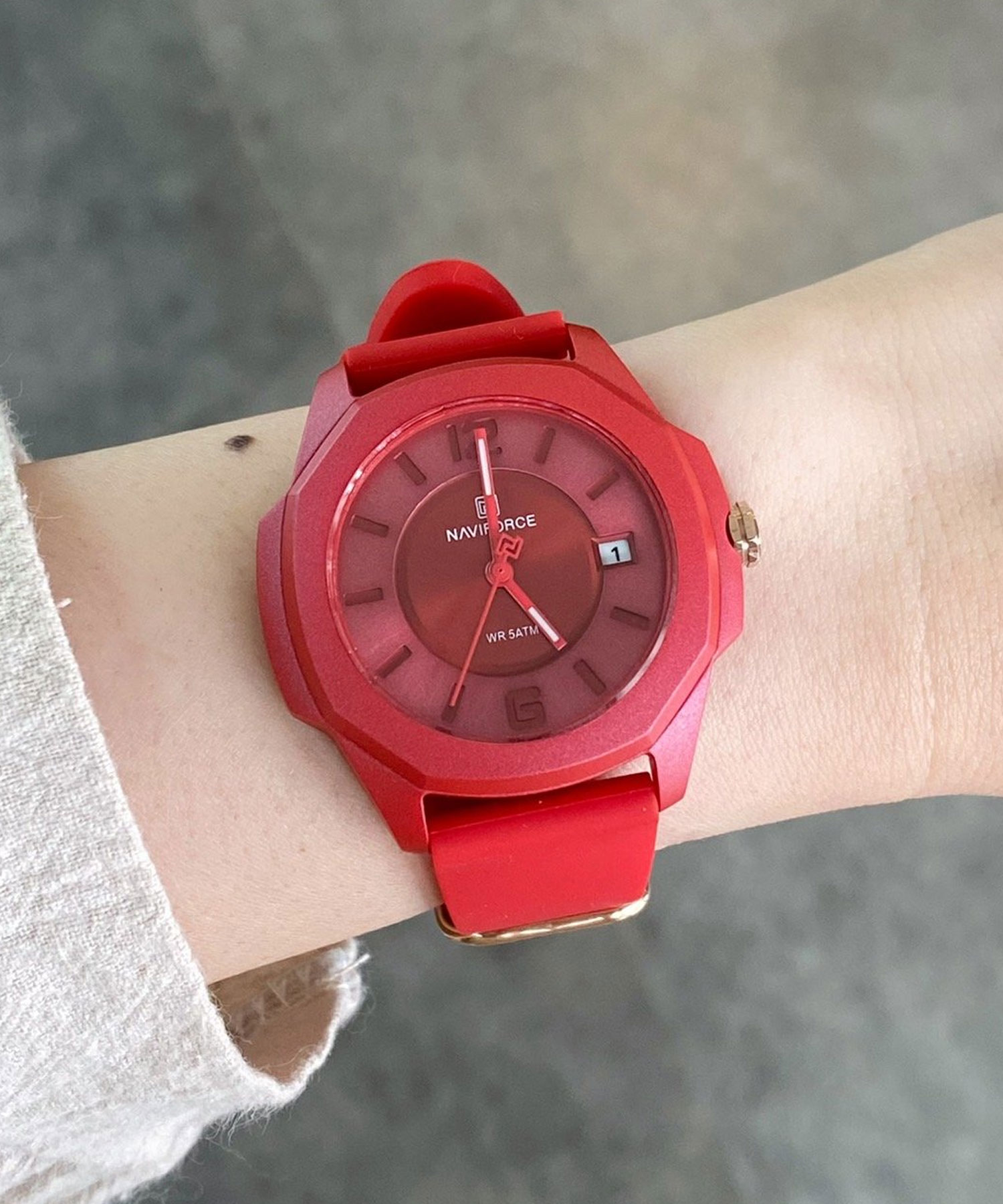 ساعت مچی زنانه نیوی فورس، کد NF7107R/R