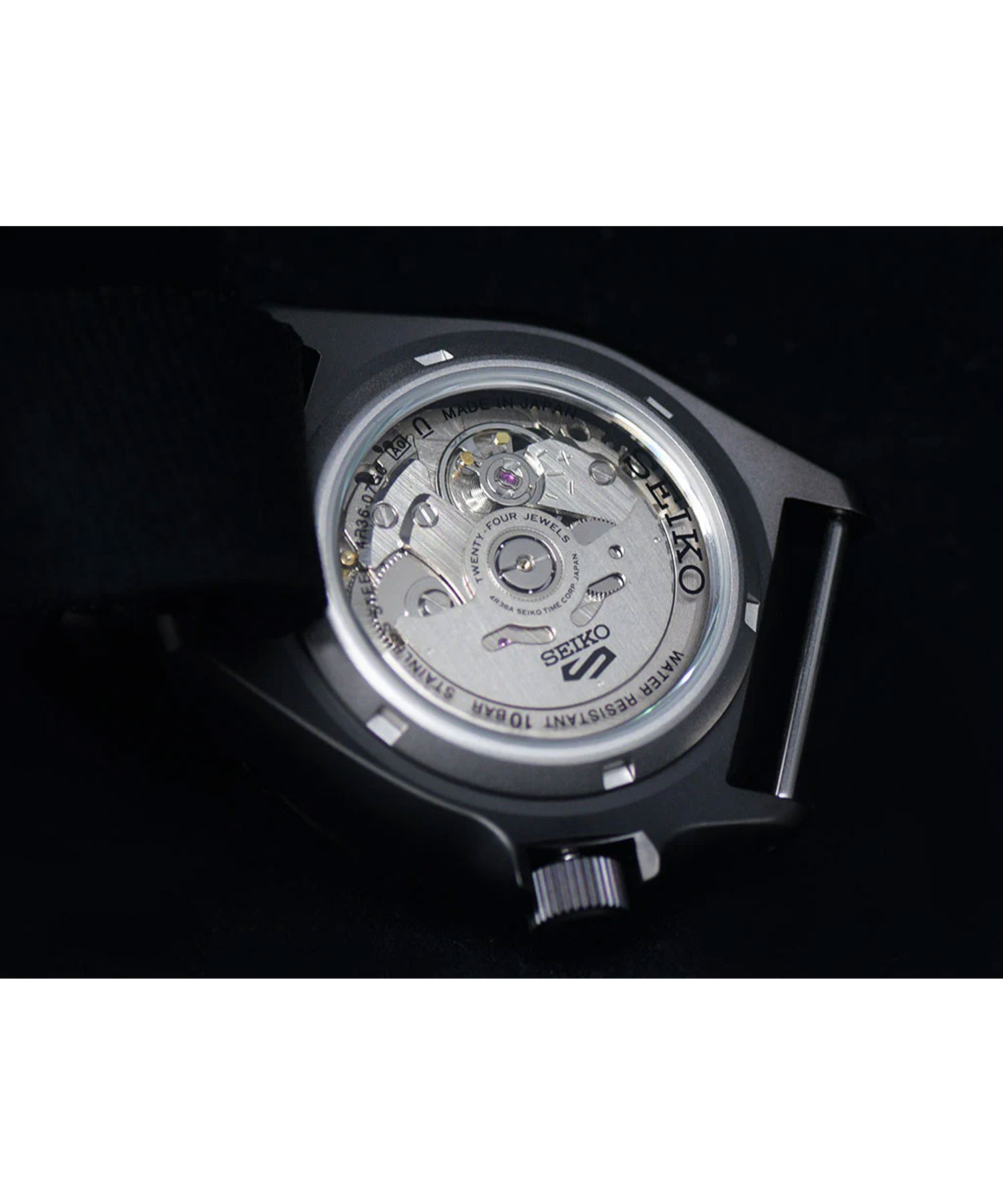 ساعت مچی مردانه سیکو، زیرمجموعه Seiko 5, کد SBSA025