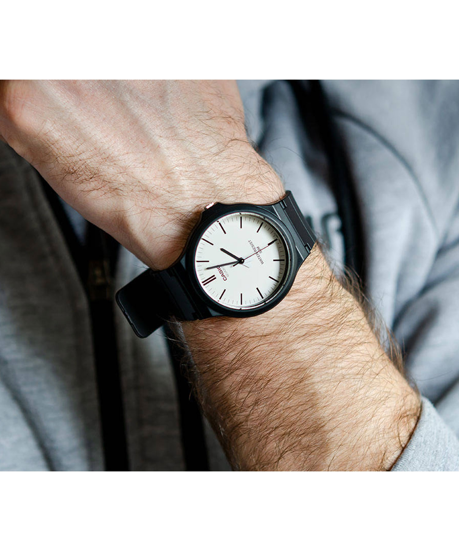 ساعت مچی مردانه کاسیو، زیرمجموعه Standard، کد MW-240-7EVDF